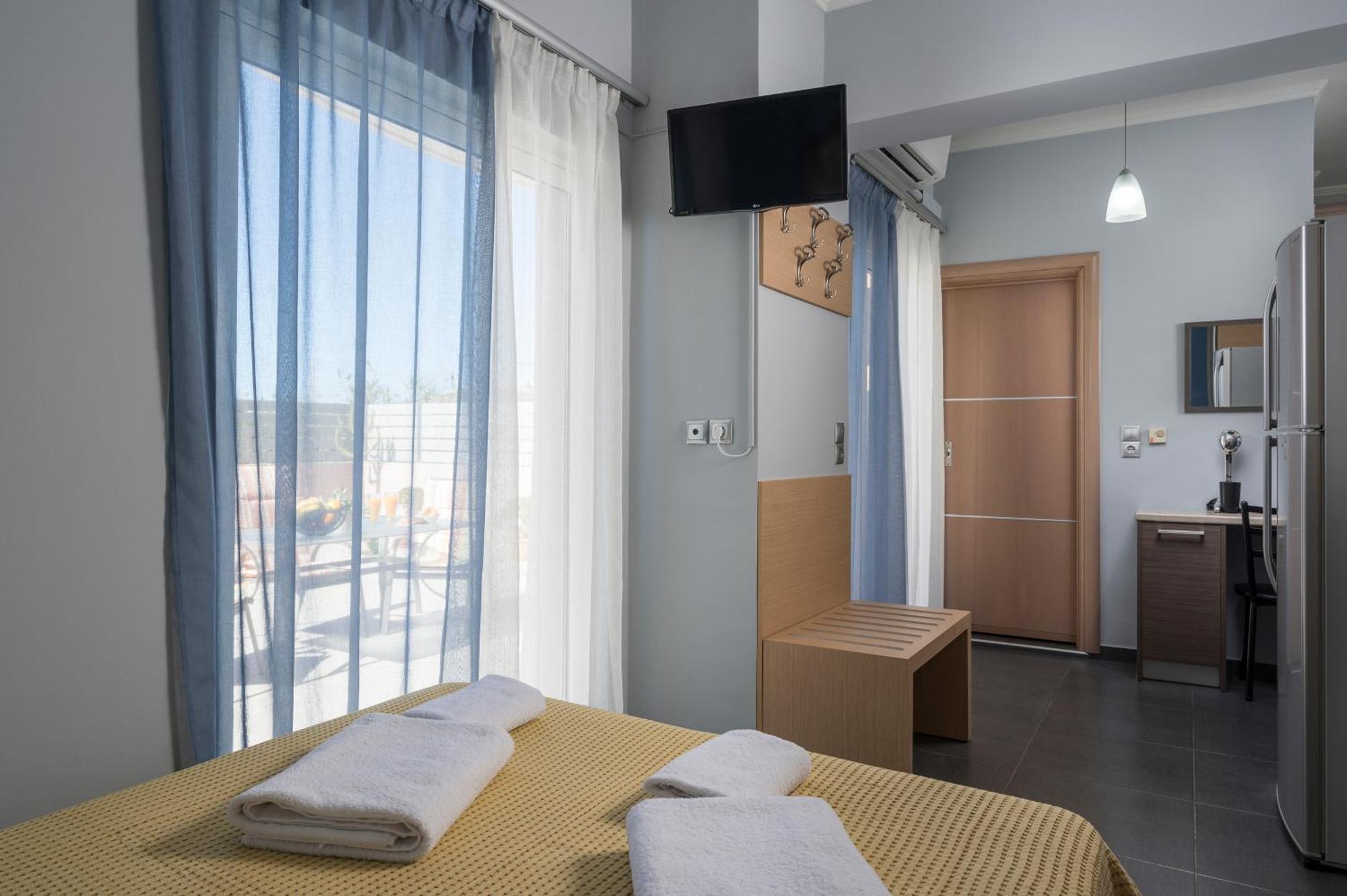 Astrantia (Adults Only) Apartment Chania  Bagian luar foto
